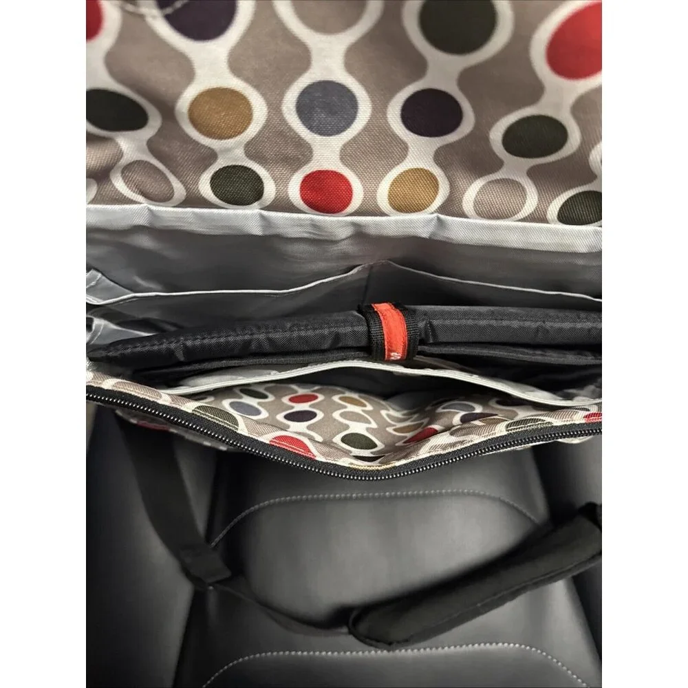 Jonathan Adler Skip Hop Dash Diaper Messenger Bag Polka Dots NEW 14x12x4 GR73
